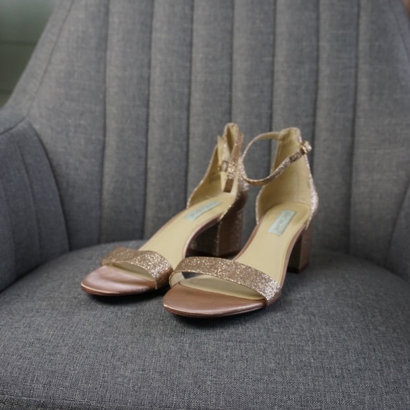 Shoes - Rose Gold Betty Johnson heels